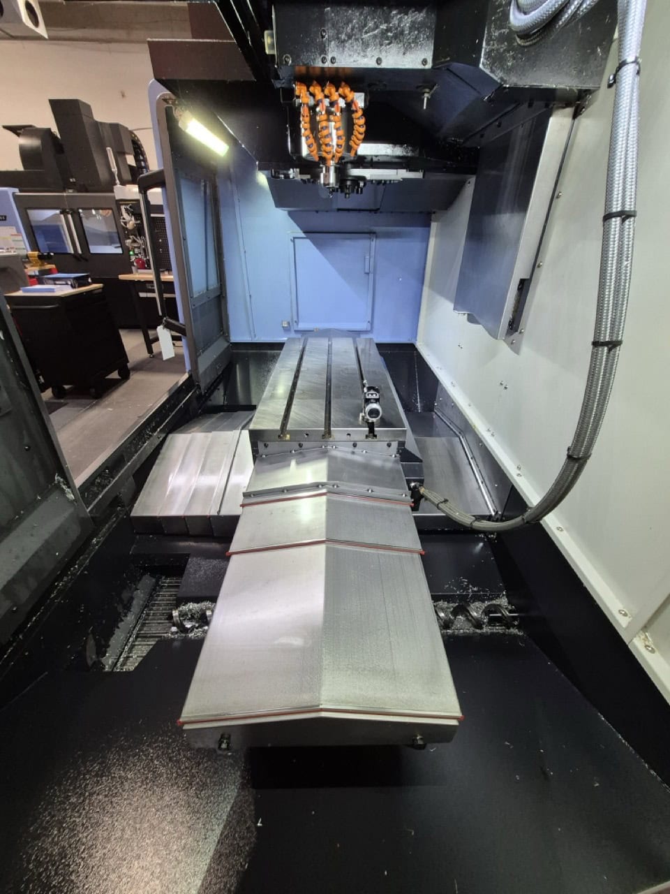 DN SOLUTIONS DOOSAN DNM 4500S - Image 13