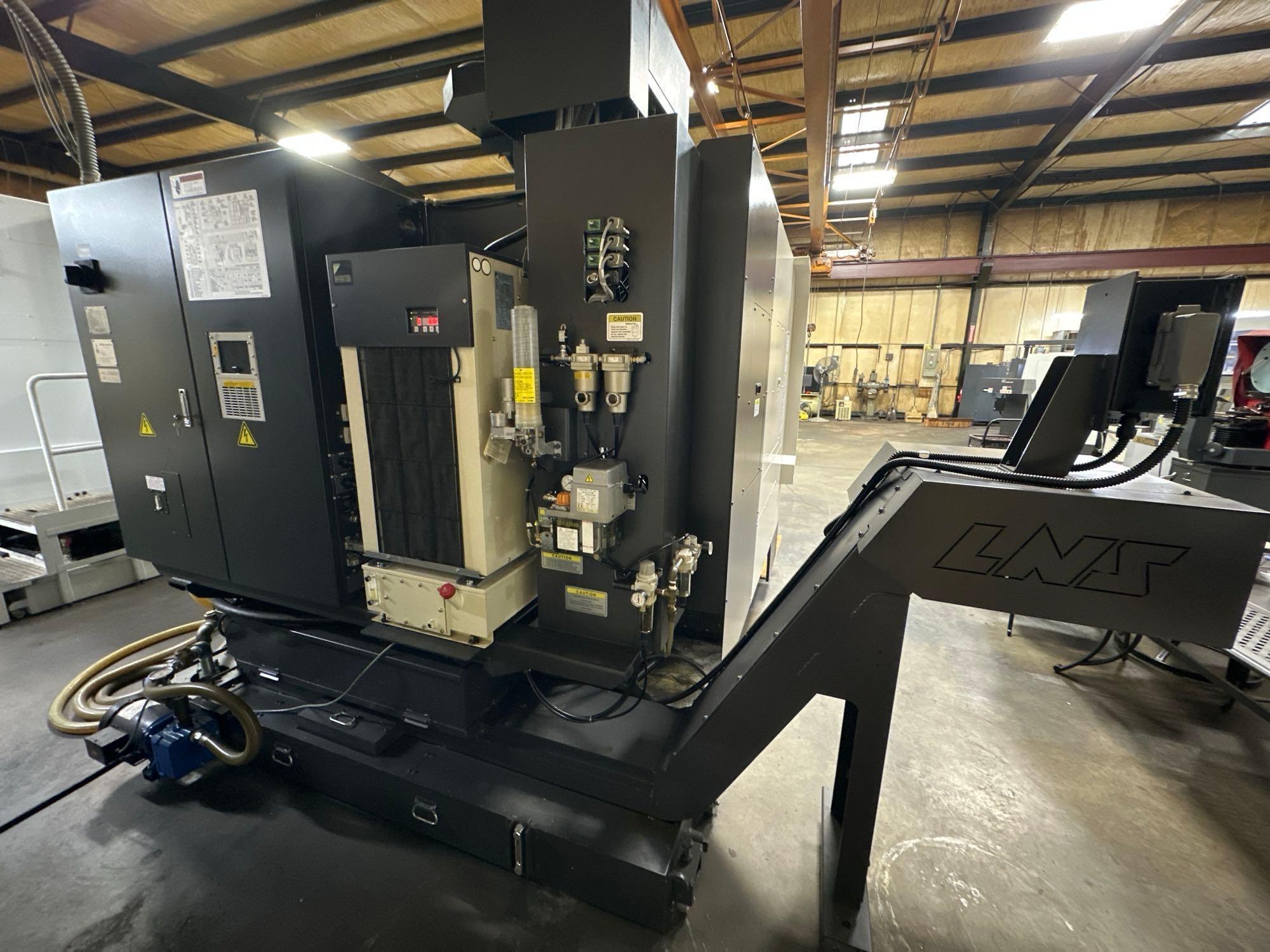 OKUMA GENOS M560-V - Image 8