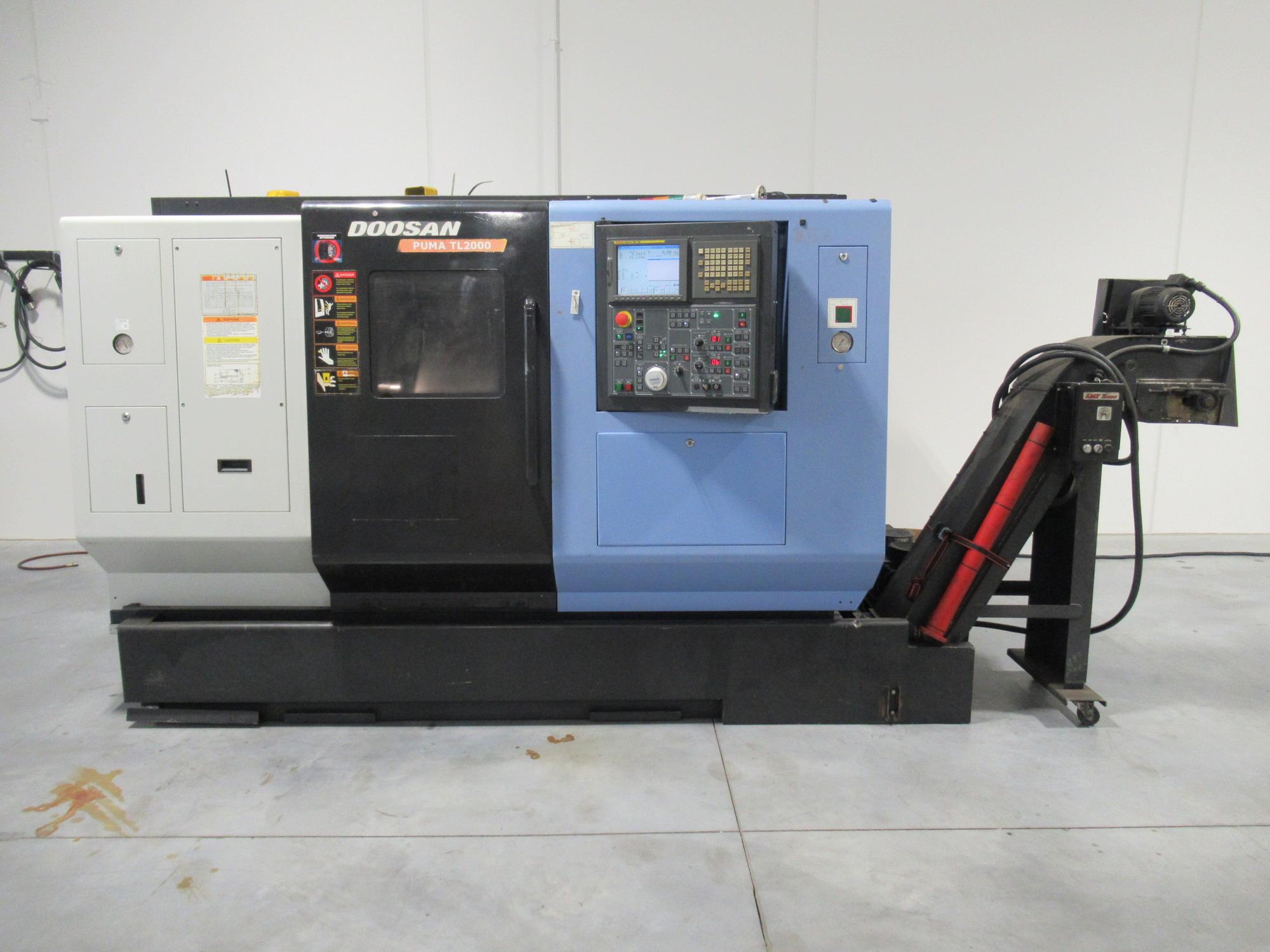 DOOSAN PUMA TL2000 CNC TURNING CENTER - Image 3