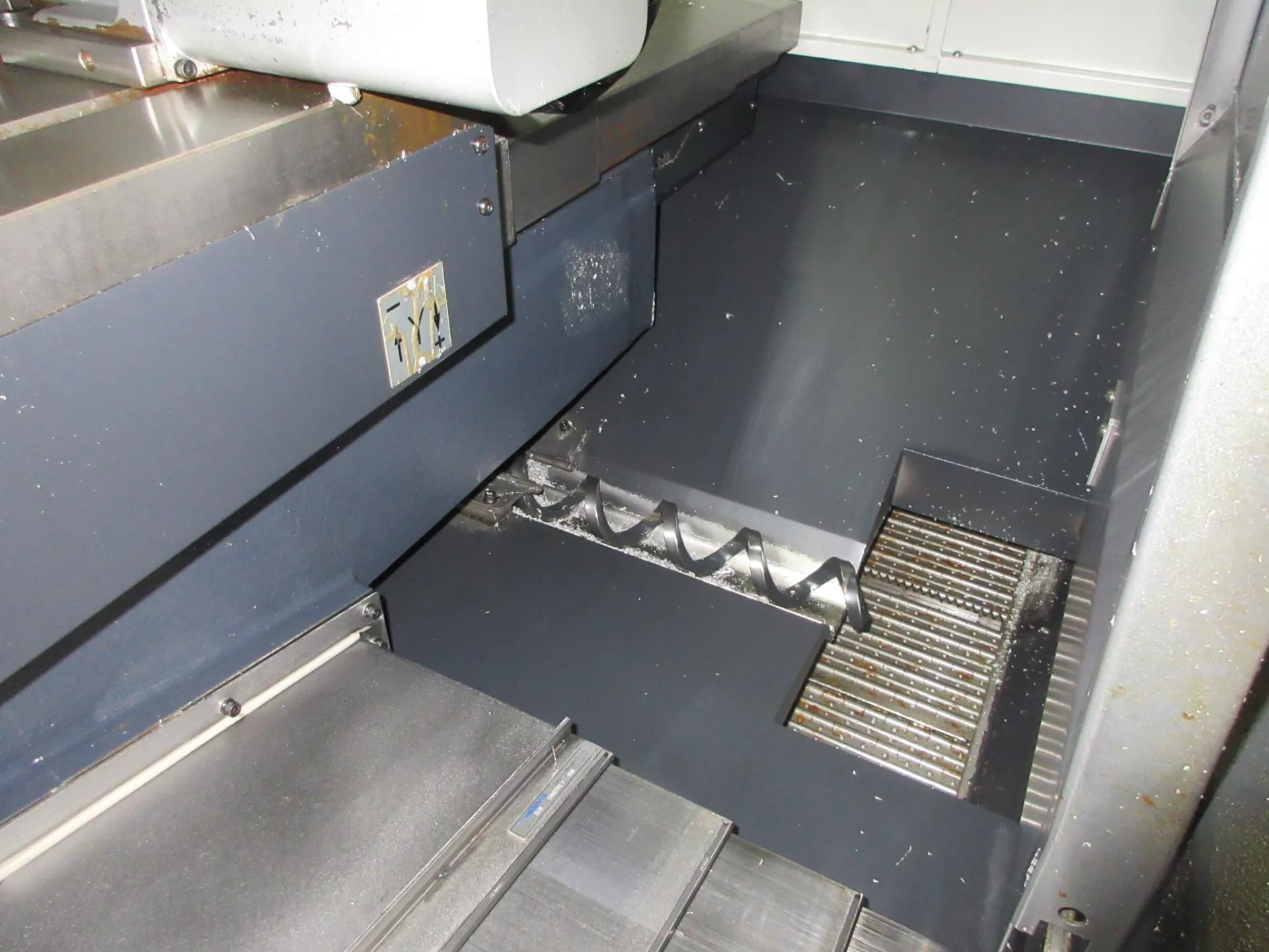 DN Solutions (Doosan) DNM-5700L 4-Axis - Image 9