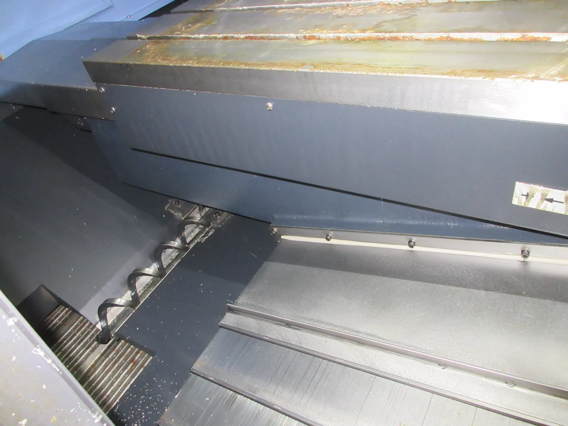 DN Solutions (Doosan) DNM-5700L 4-Axis - Image 11