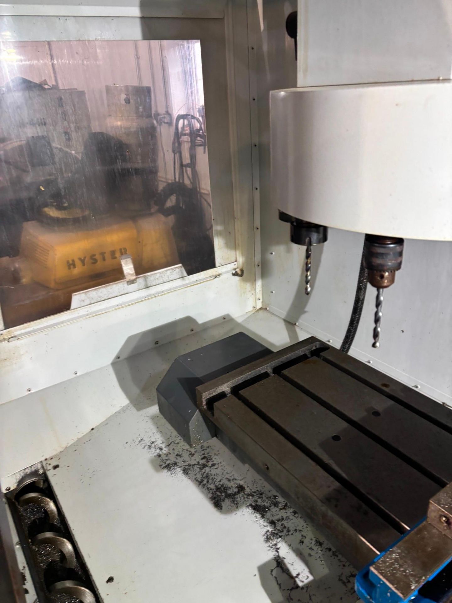 2017 HAAS TM-3P CNC MILL - LOW HOURS, CHIP AUGER, COOLANT SYSTEM, IPS - Image 8