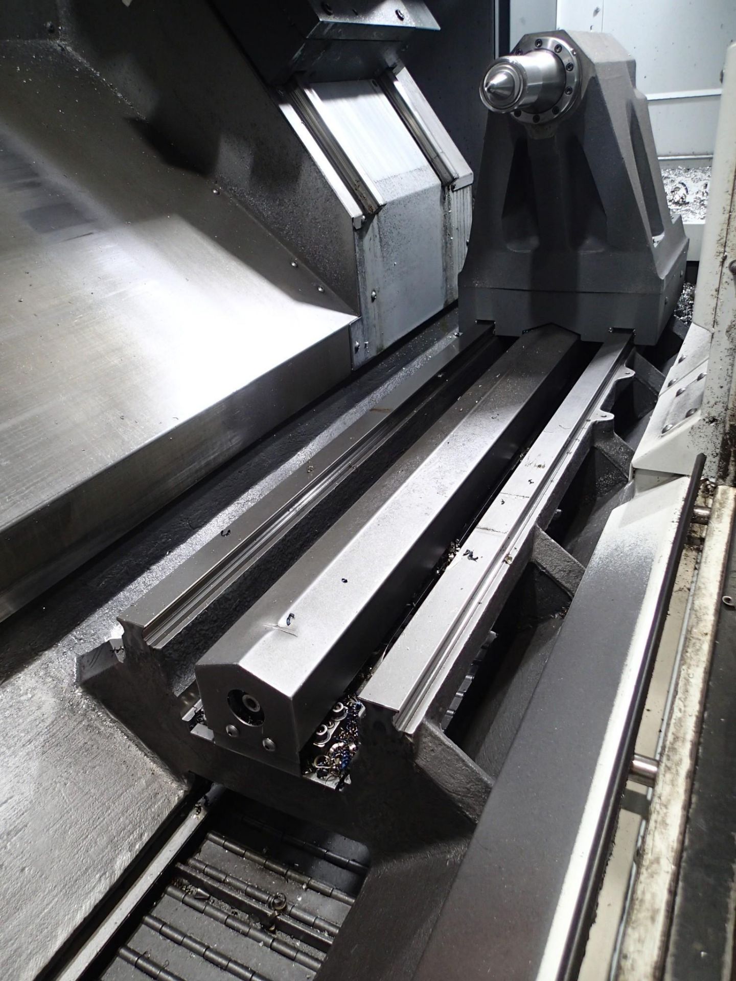 2022 HAAS ST-35 CNC LATHE - PROGRAMMABLE TAILSTOCK, PRESETTER, 12" CHUCK, CONVEYOR - Image 19