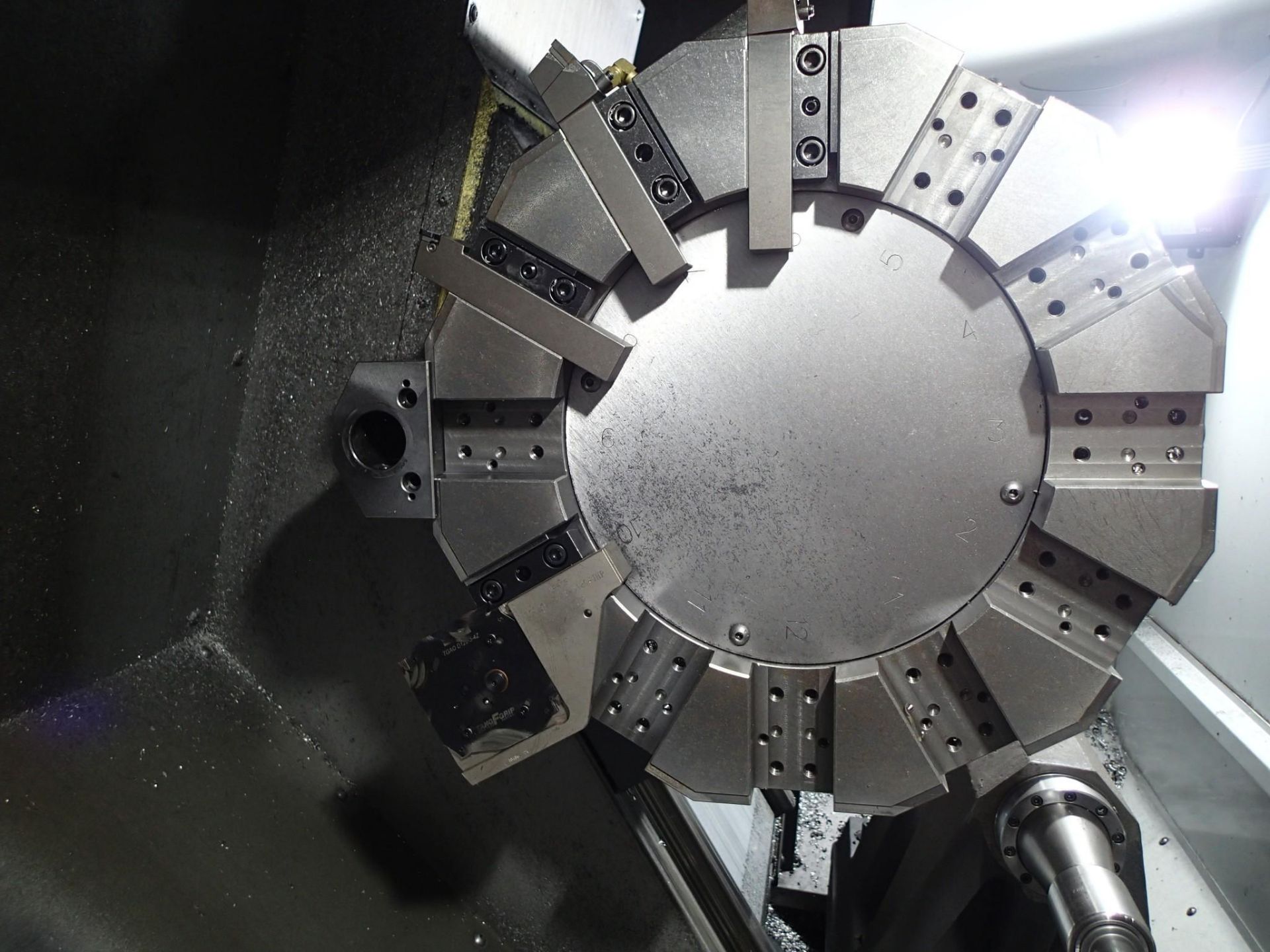 2022 HAAS ST-35 CNC LATHE - PROGRAMMABLE TAILSTOCK, PRESETTER, 12" CHUCK, CONVEYOR - Image 24
