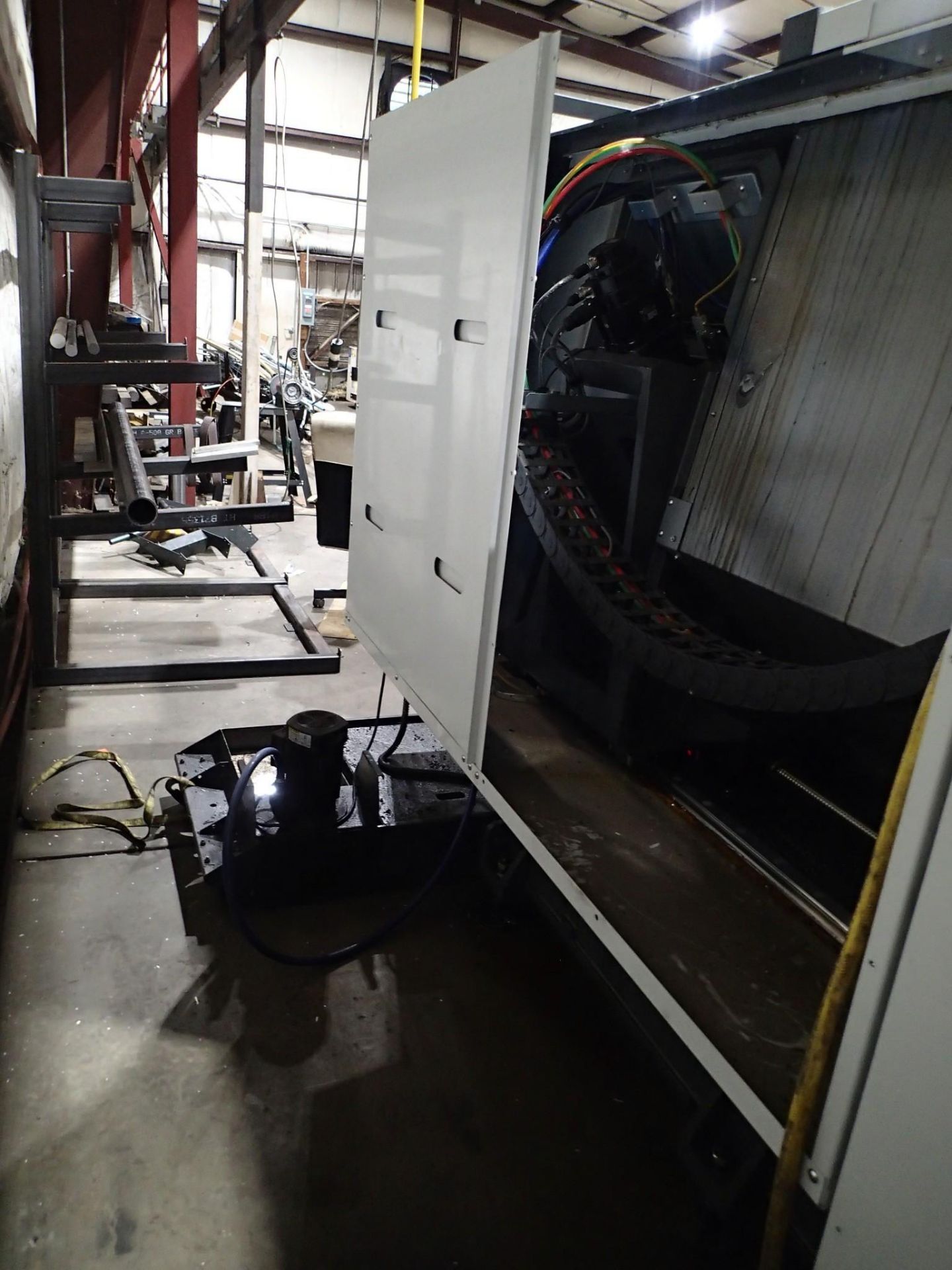 2022 HAAS ST-35 CNC LATHE - PROGRAMMABLE TAILSTOCK, PRESETTER, 12" CHUCK, CONVEYOR - Image 47