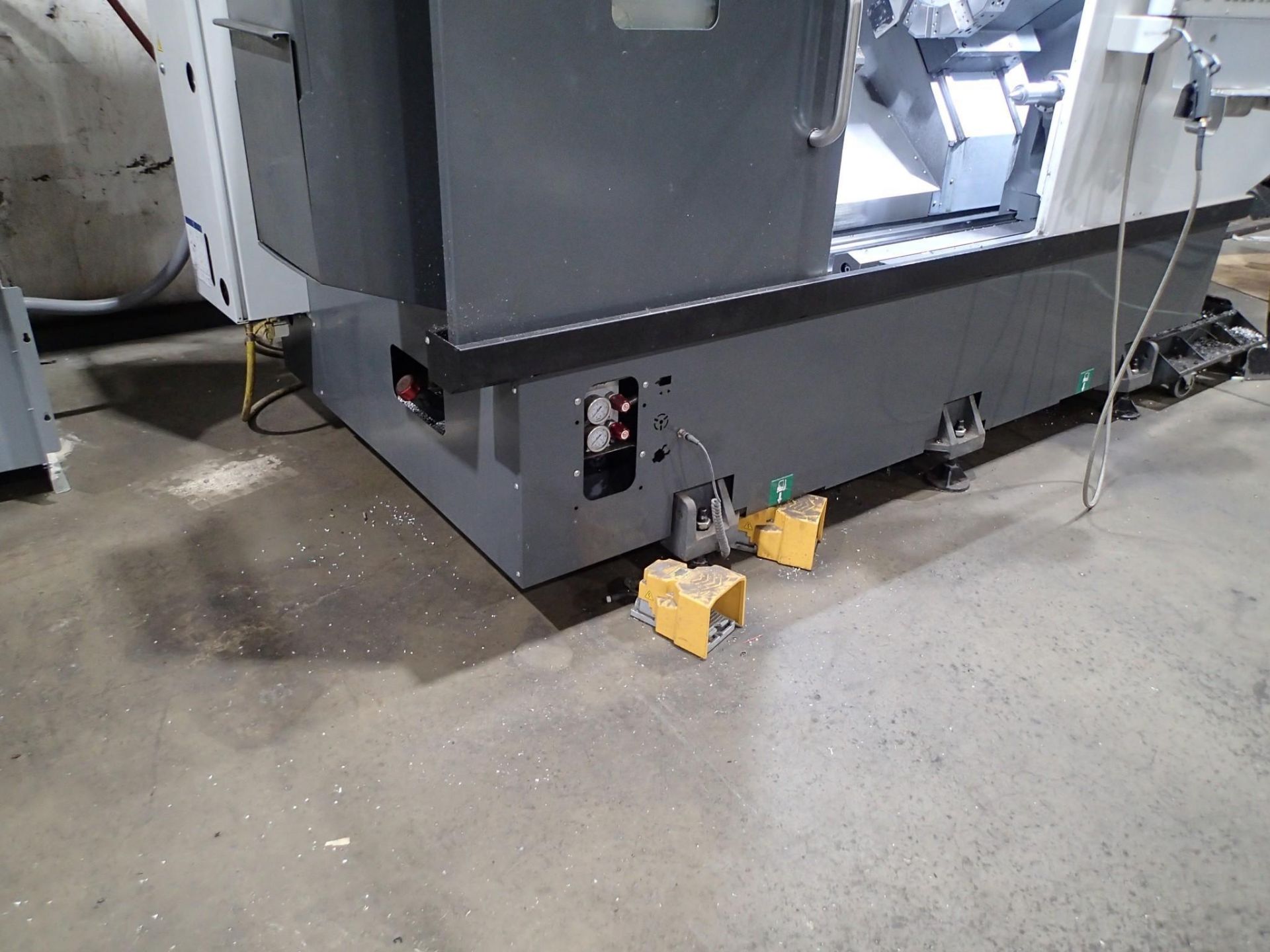 2022 HAAS ST-35 CNC LATHE - PROGRAMMABLE TAILSTOCK, PRESETTER, 12" CHUCK, CONVEYOR - Image 58
