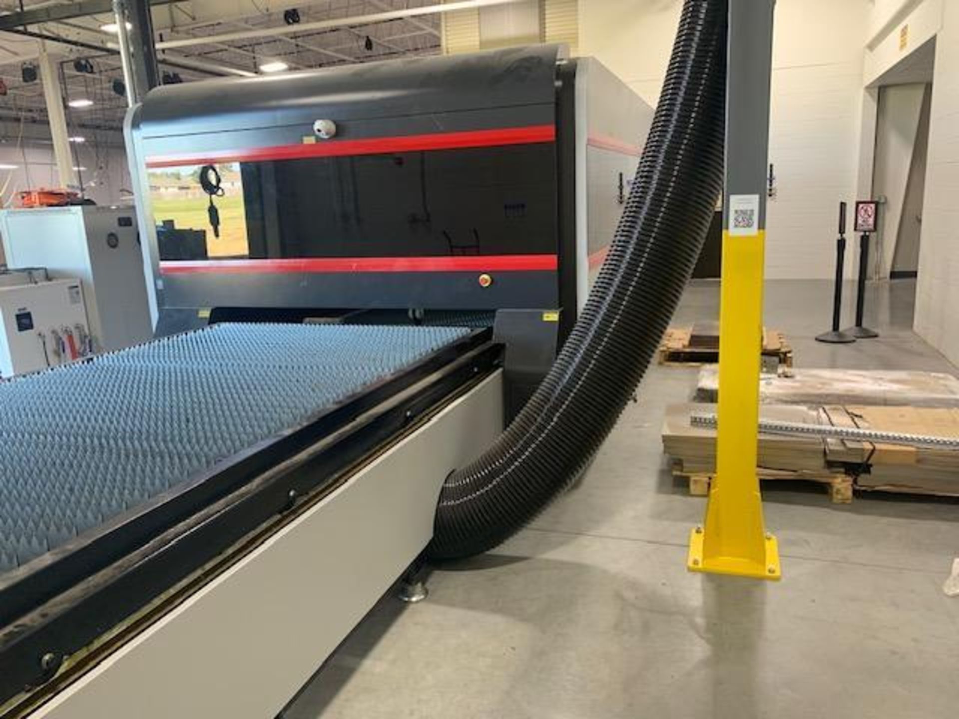 2024 8000 WATT BOSS FC6012 EXT PLUS FIBER LASER - 5' X 10', CHILLER - Image 4