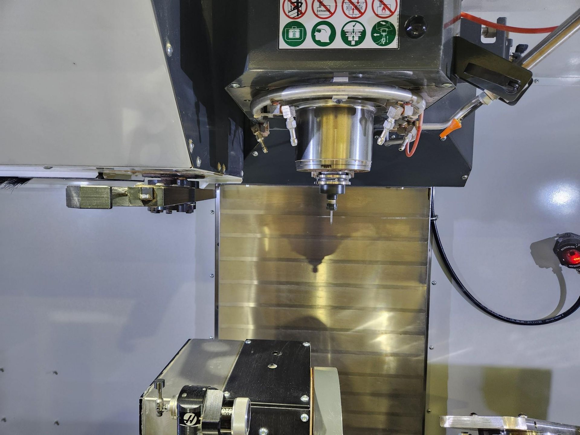 2016 HAAS VF-3 VMC - 40 ATC, WIPS, 30K RPM, CHIP AUGER, 4TH & 5TH AXIS READY - Image 13