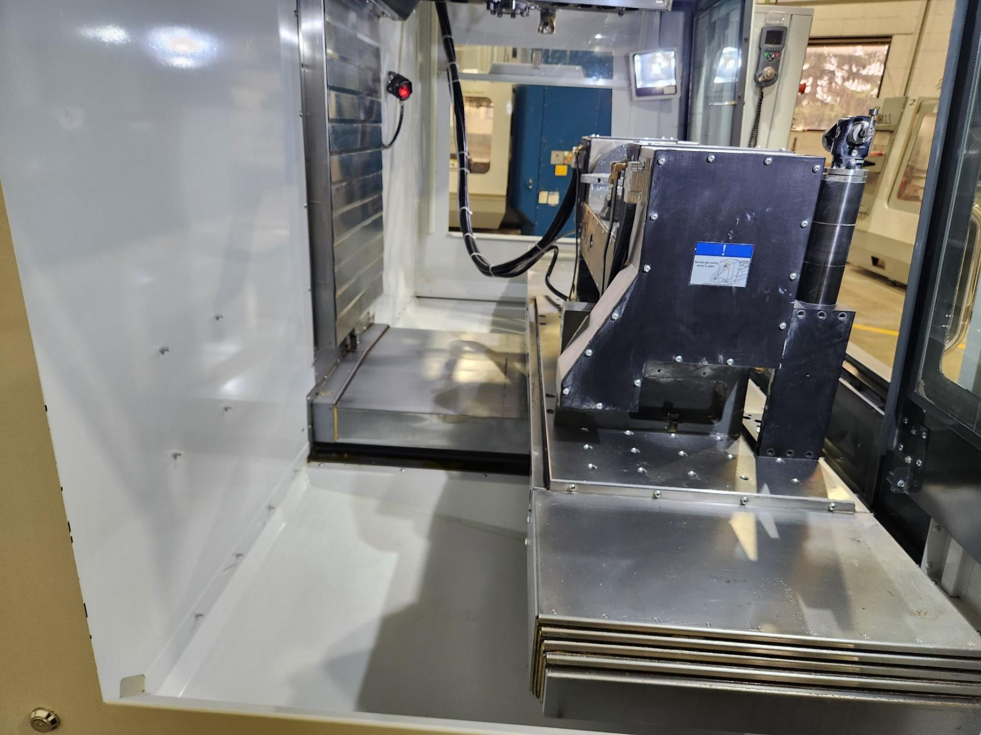 2020 HAAS TR-210 5-AXIS TRUNNION ROTARY TABLE - Image 7
