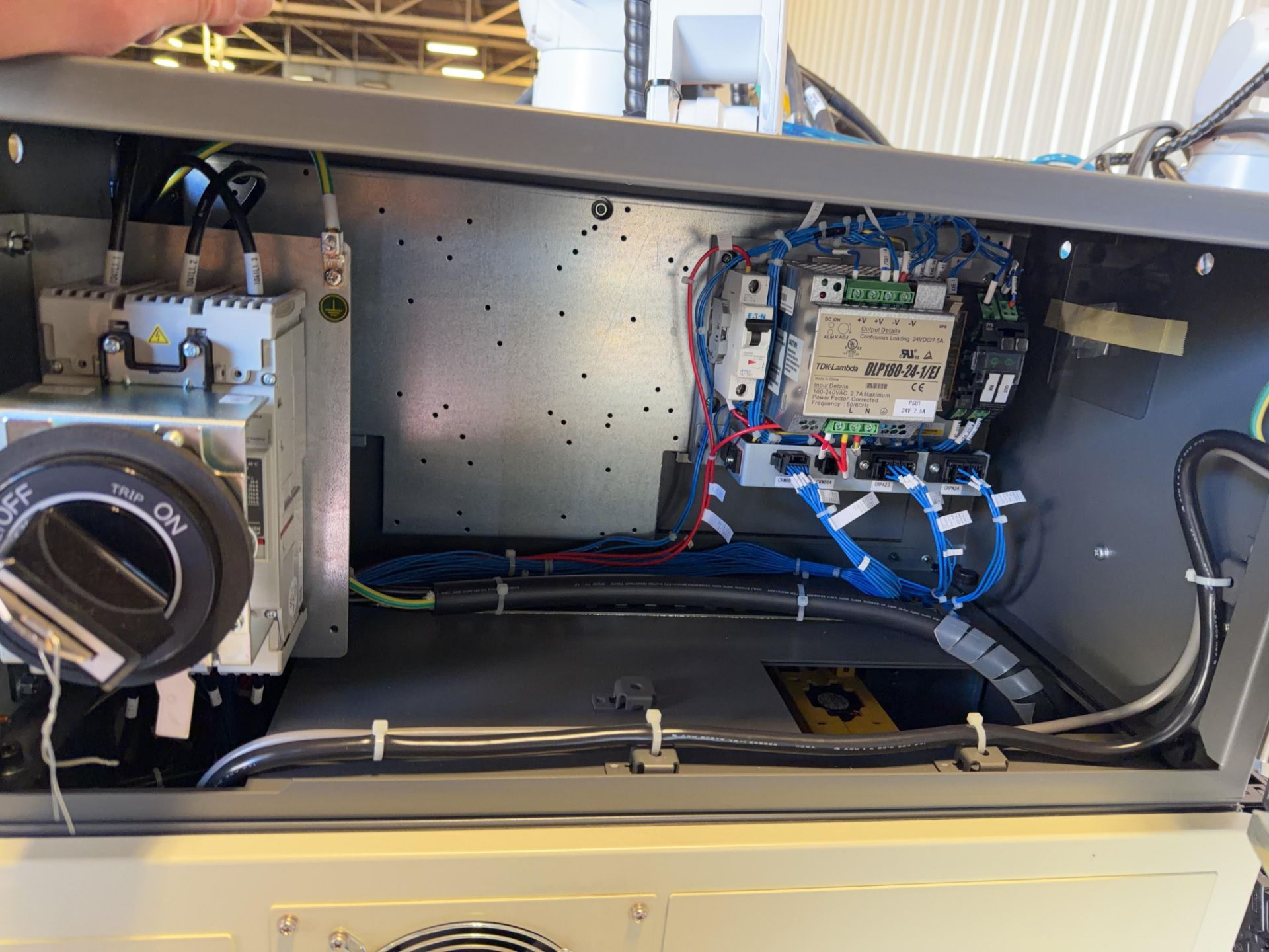 Fanuc LR Mate 200iD/7LC Robots w/7th Axis Track - Image 7