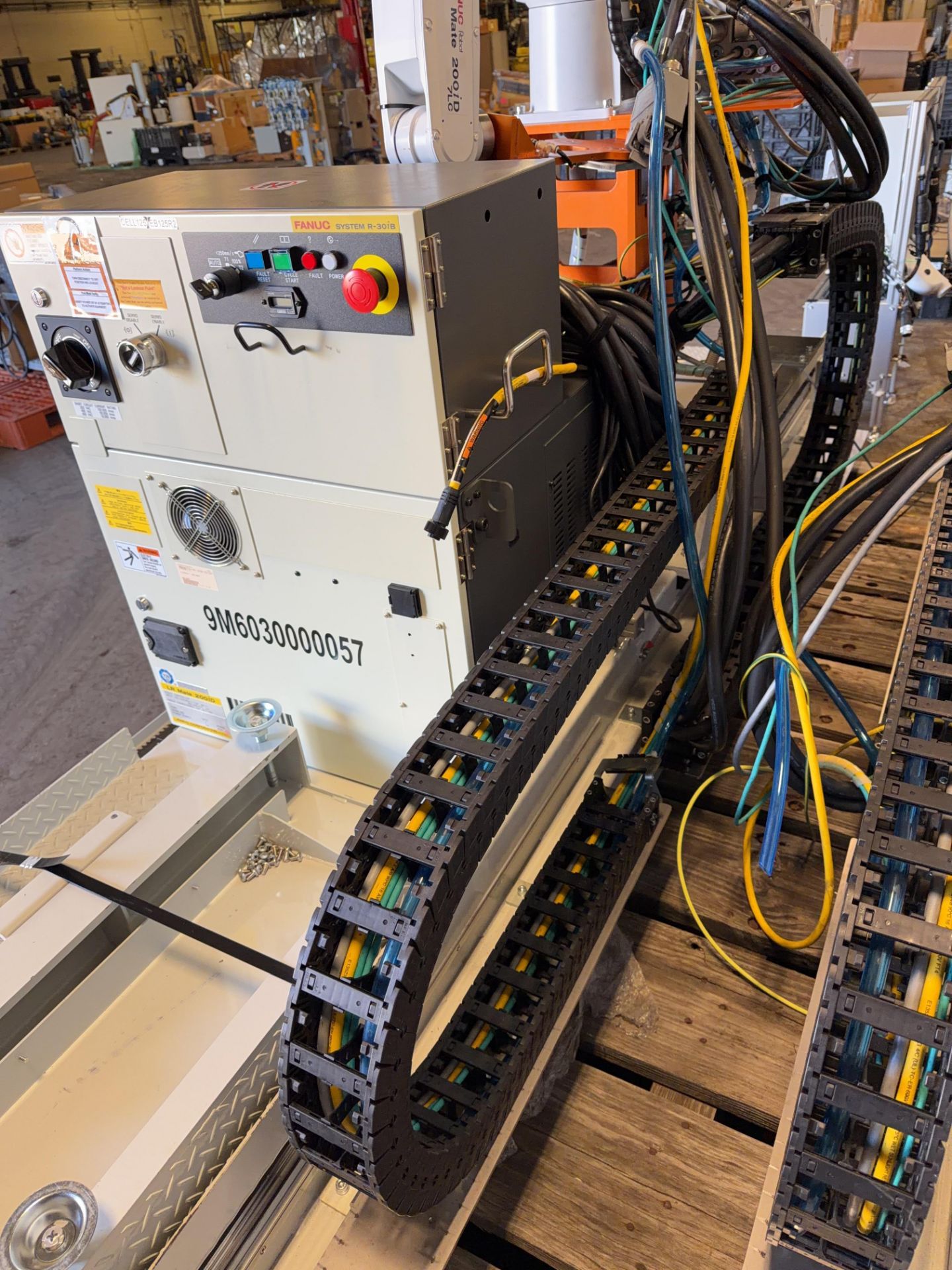 Fanuc LR Mate 200iD/7LC Robots w/7th Axis Track - Image 13