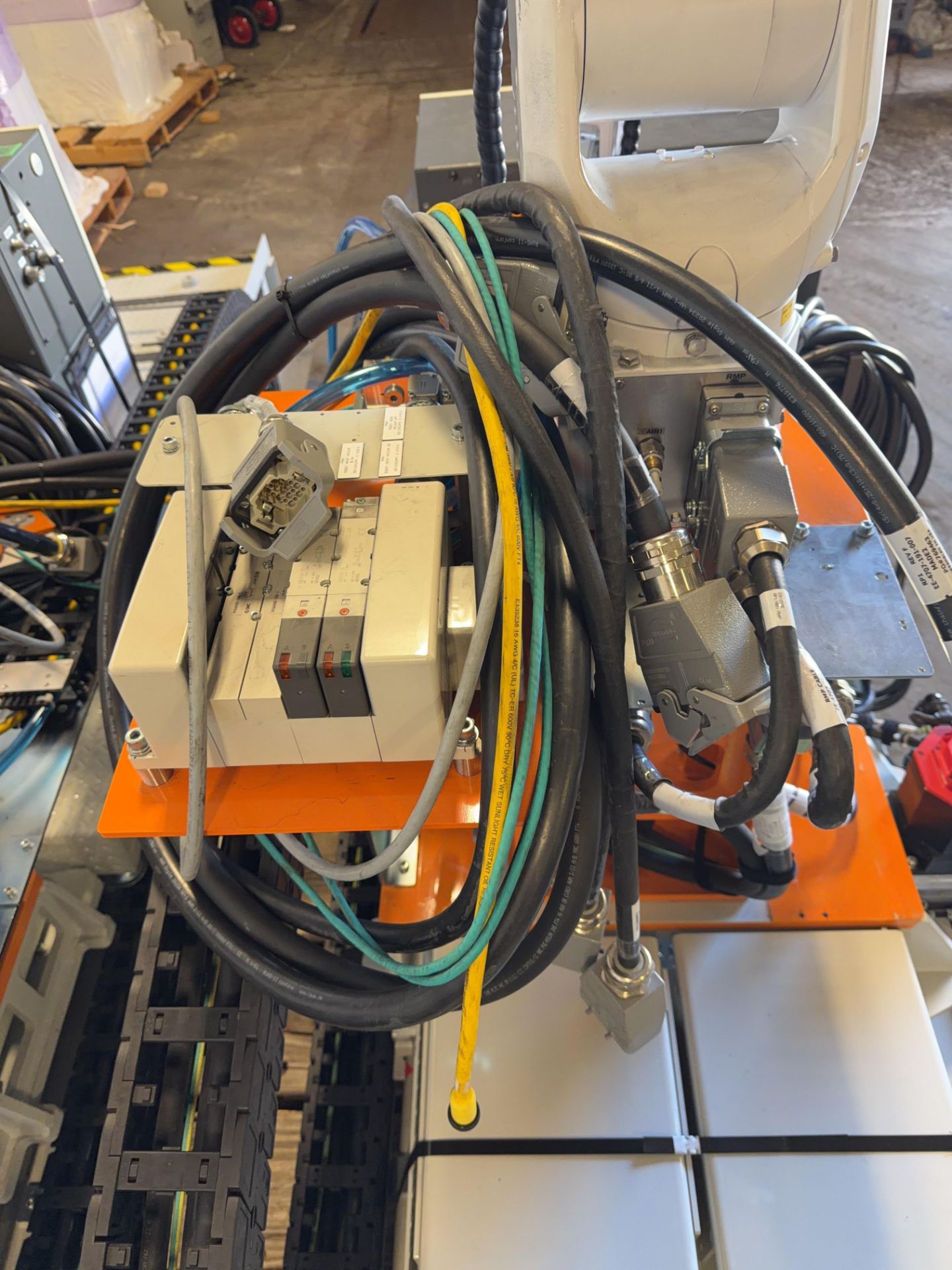 Fanuc LR Mate 200iD/7LC Robots w/7th Axis Track - Image 16