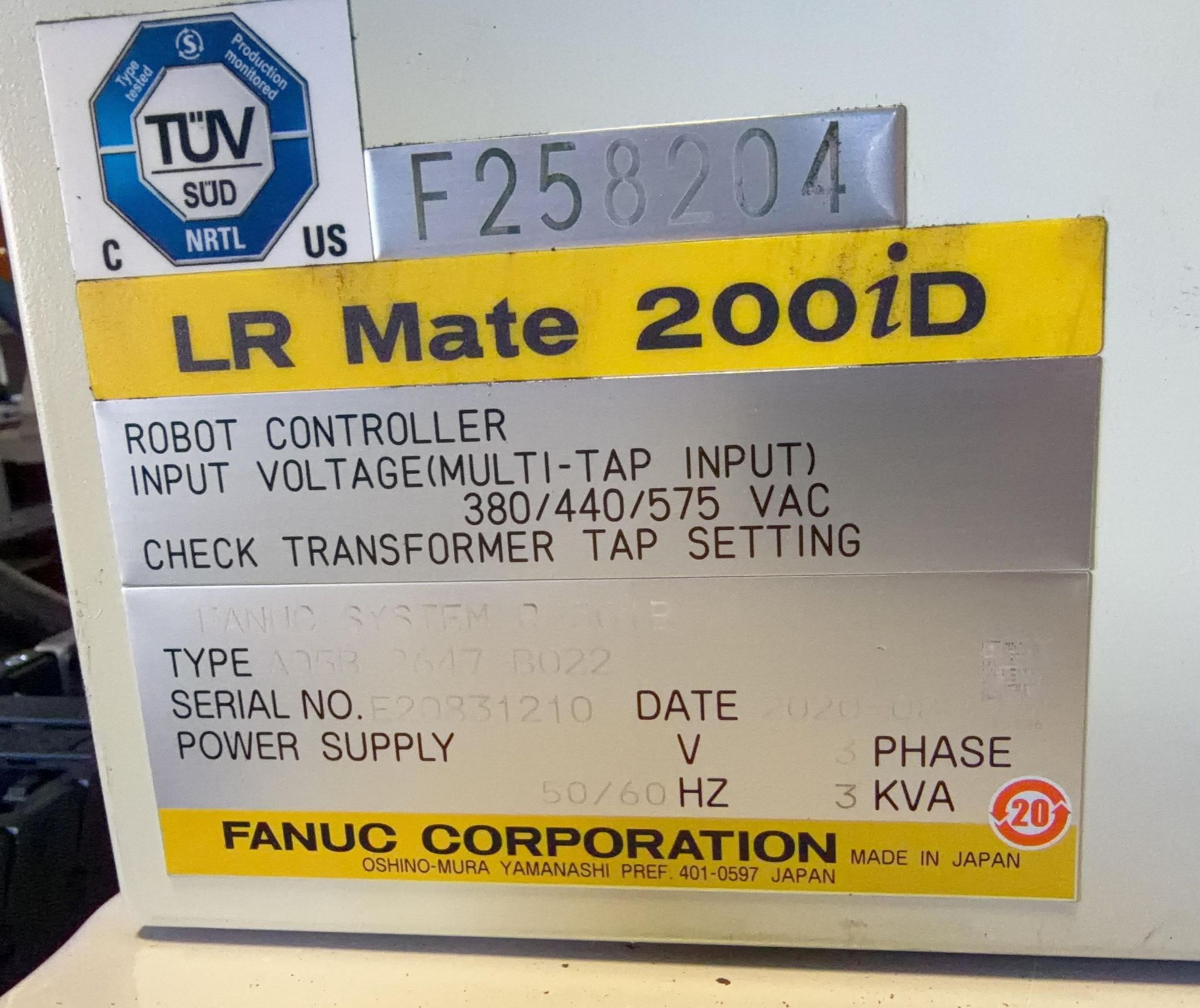 Fanuc LR Mate 200iD/7LC Clean Room Robot w/7th Axis Track - Image 9