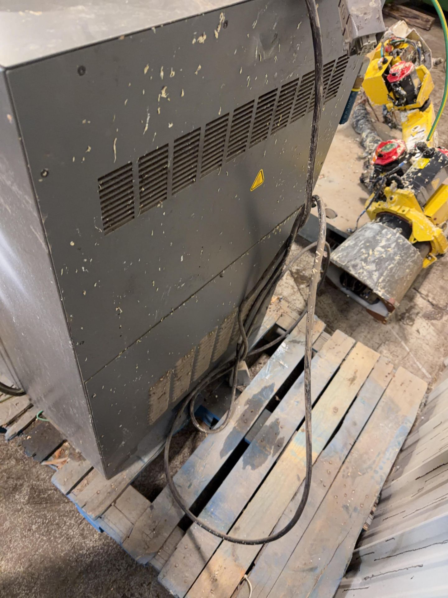 Fanuc M20iA Robot & Controller - Image 14