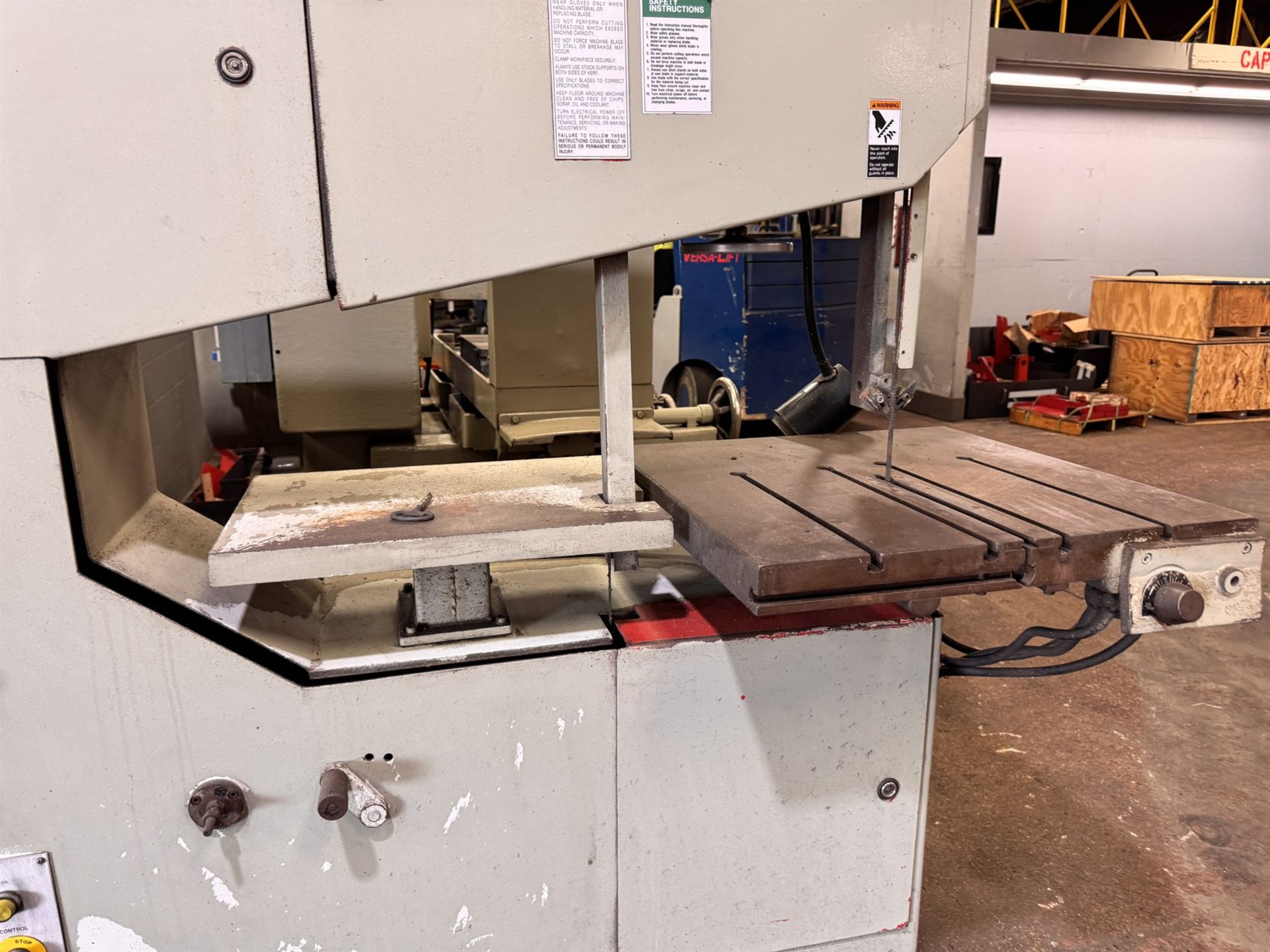 DAKE JOHNSON VH-40 Vertical Band Saw, s/n 197266, w/ 26.5” x 26.5” Table, 41” Throat, Blade Welder - Image 7